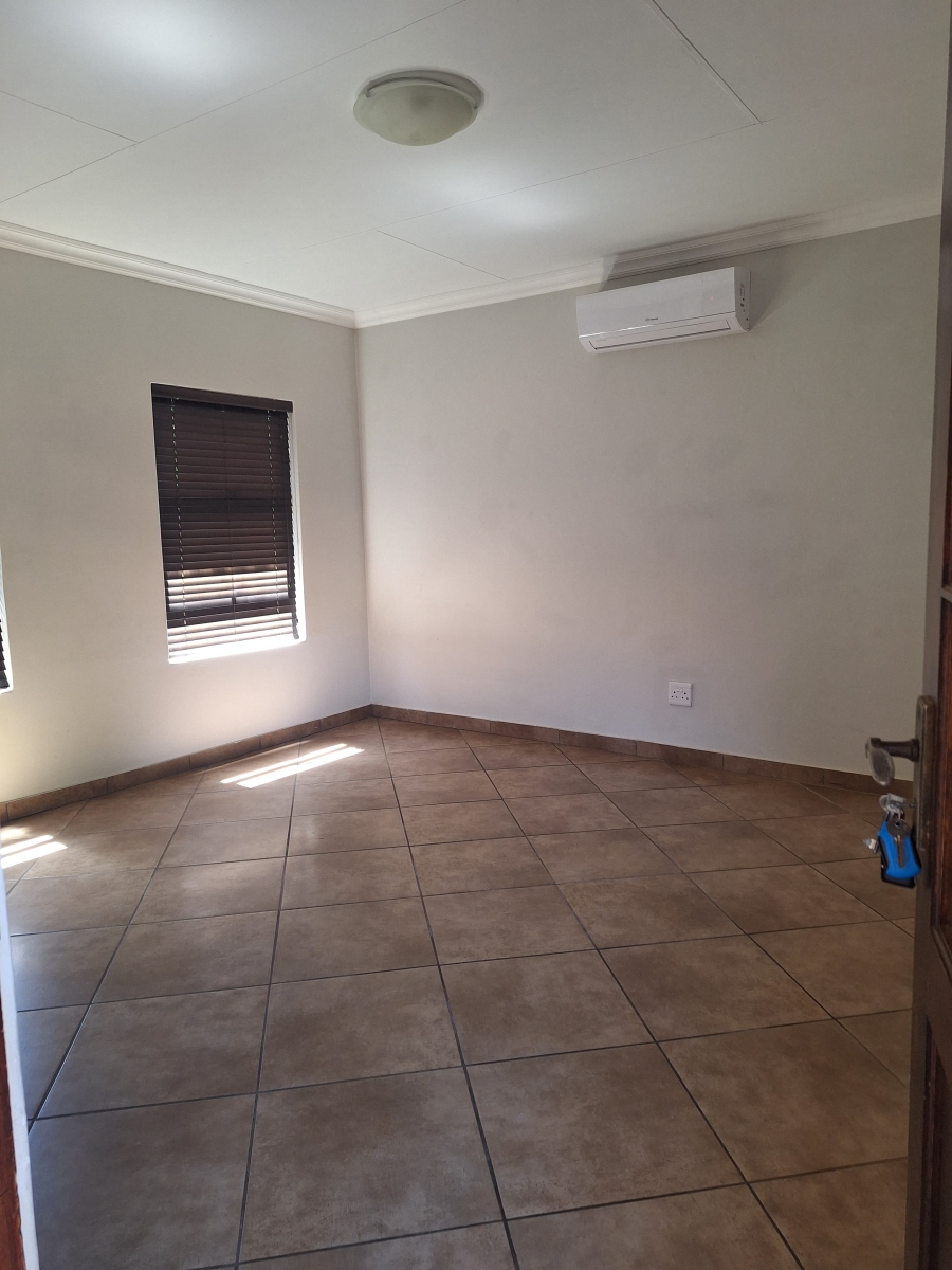 4 Bedroom Property for Sale in Woodland Hills Free State